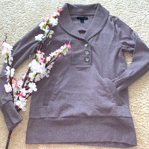 Banana republic pull over sweatshirt with buttons